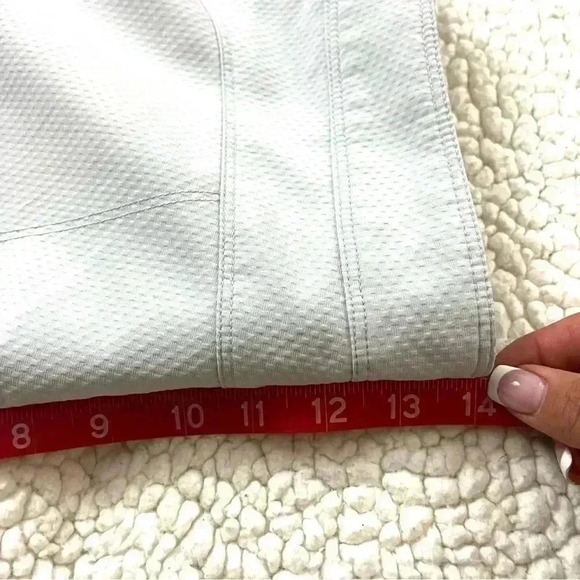 Nancy Lopez Gray Lightweight Moisture Wicking V-Cut Golf Athletic Shorts Size 10 - Picture 14 of 15